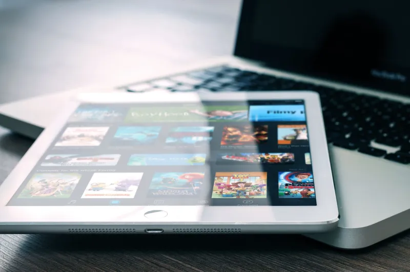 Stop Letting the Algorithm Decide: A Cheat Sheet for Finding Actually Great Movies on Free Streaming